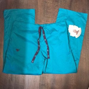 Med Couture Scrub Pants